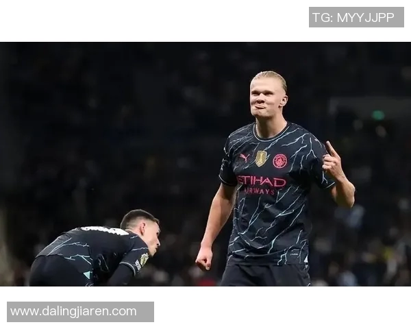 哈兰德在曼市德比中展现帽子戏法统治力引发热议